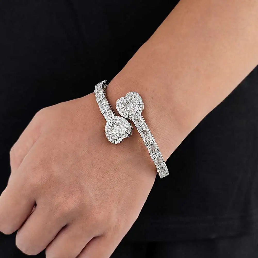 Frozen Heart Bracelet – Iced out, unbreakable.